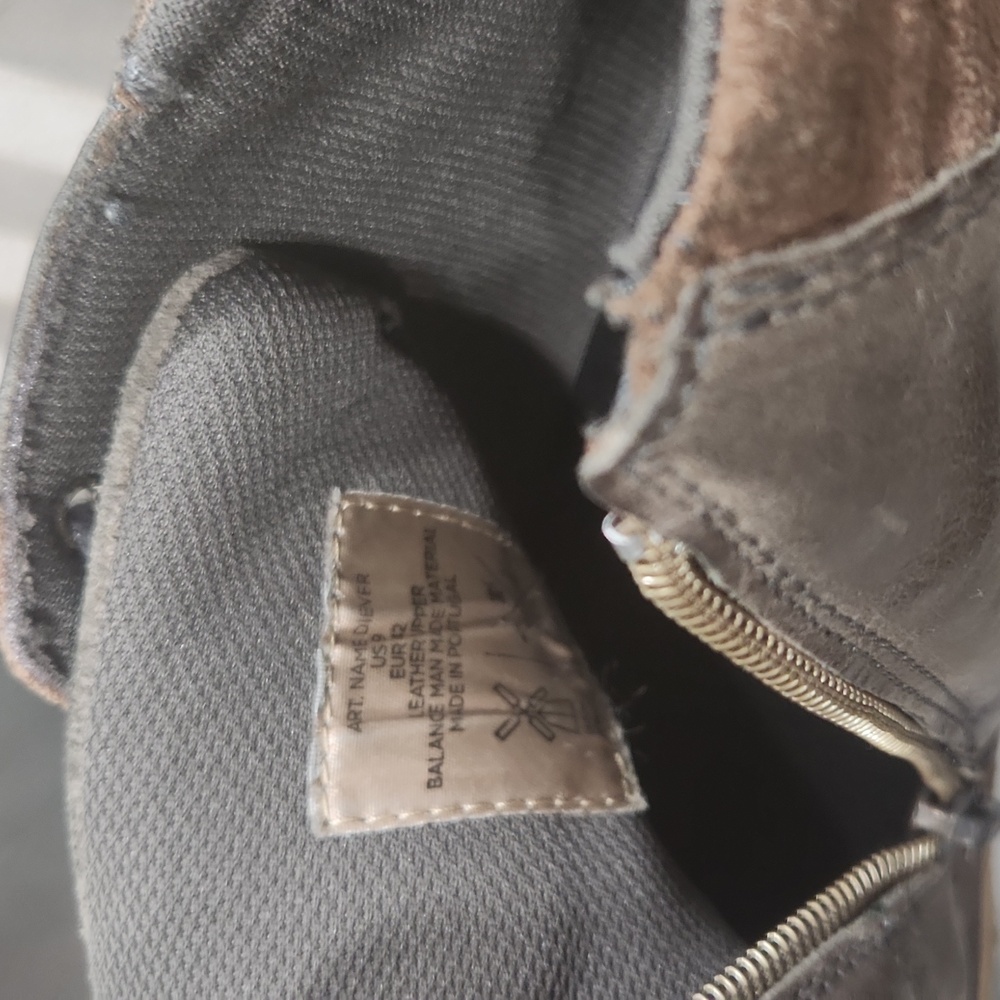Men's Grey Leather Shoes - Picture 3 of 7